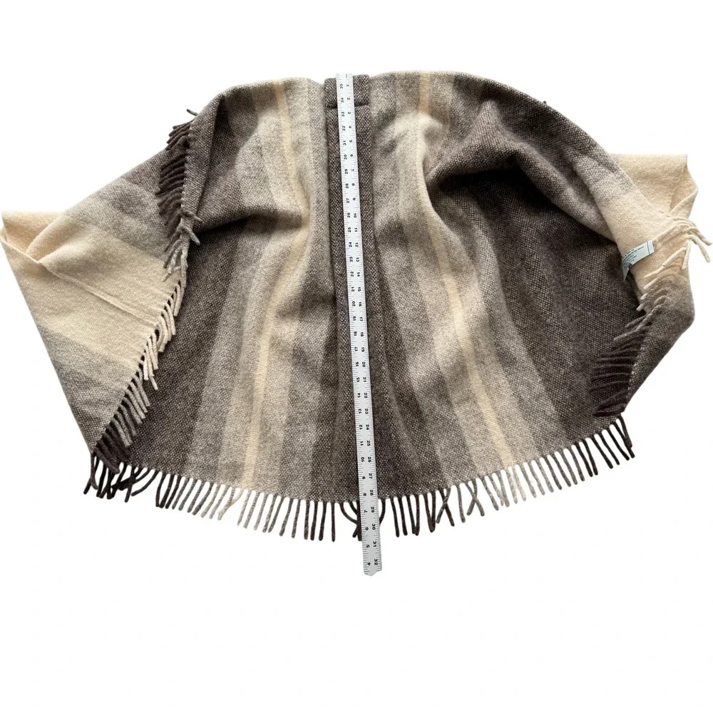 Rusk & Finch New Zealand Pure New Wool Woven Natural Color Fringed Shrug Wrap OS